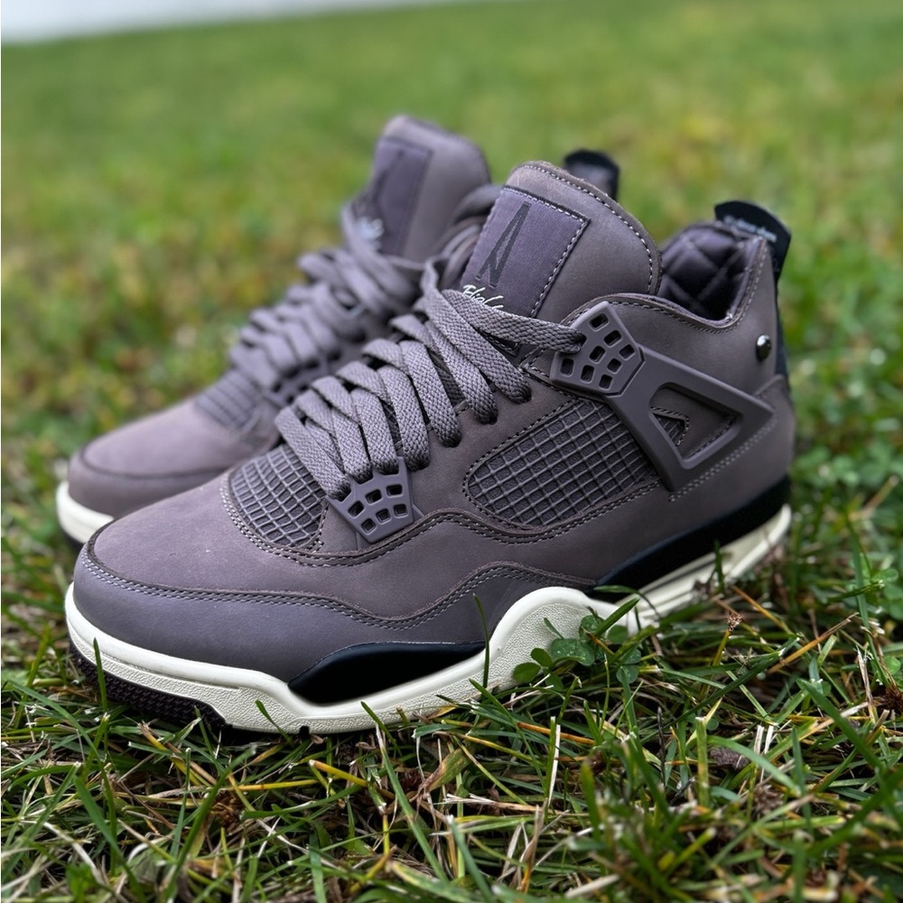 A Ma Maniére x Air Jordan 4 Retro 'Violet Ore'